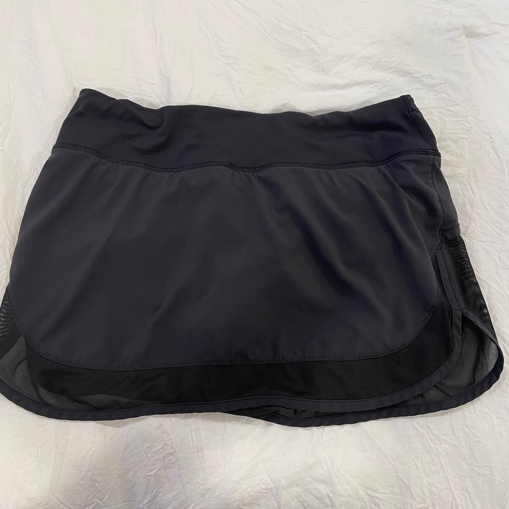 Lulu lemon skort